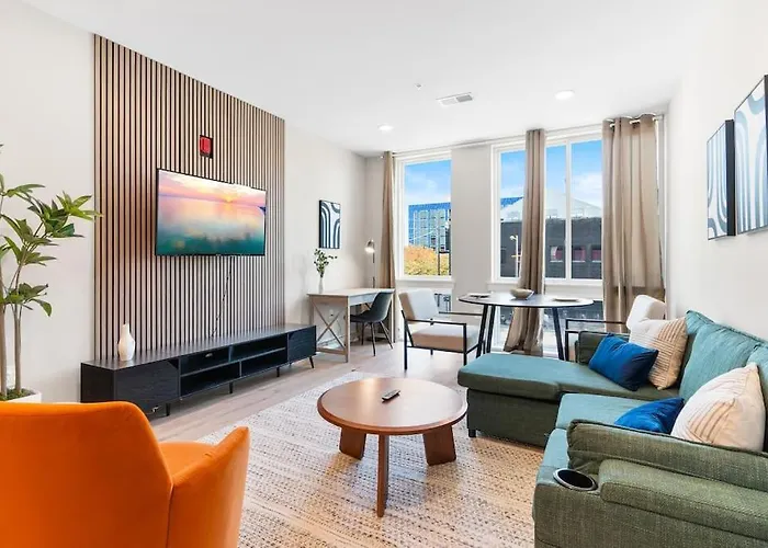 1Bd Sleeps 4 With Views - Near Fish Town And Old City