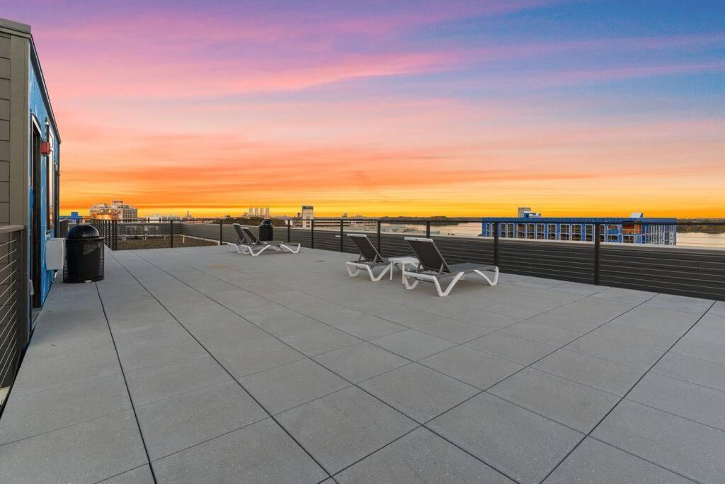 1bd Sleeps 4 With Views - Near Fish Town And Old *