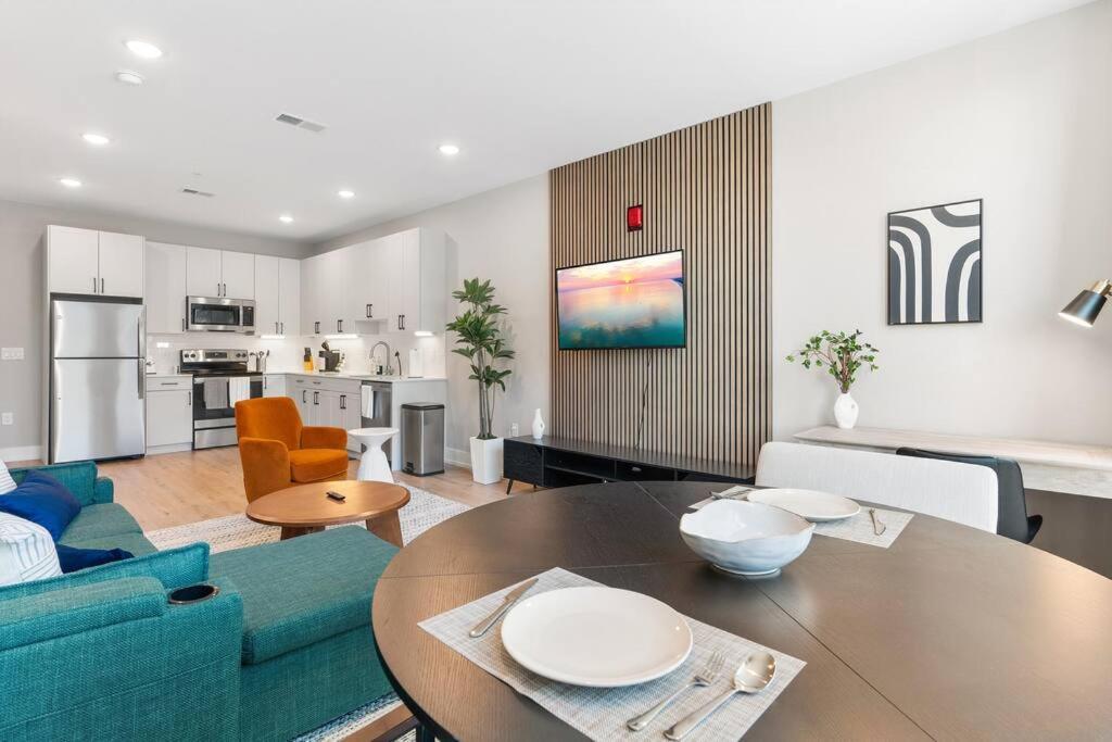 1bd Sleeps 4 With Views - Near Fish Town And Old Apartment