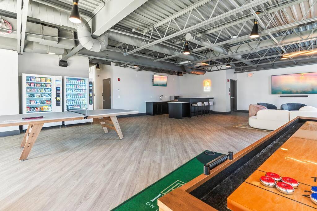 1bd Sleeps 4 With Views - Near Fish Town And Old Apartment Philadelphia